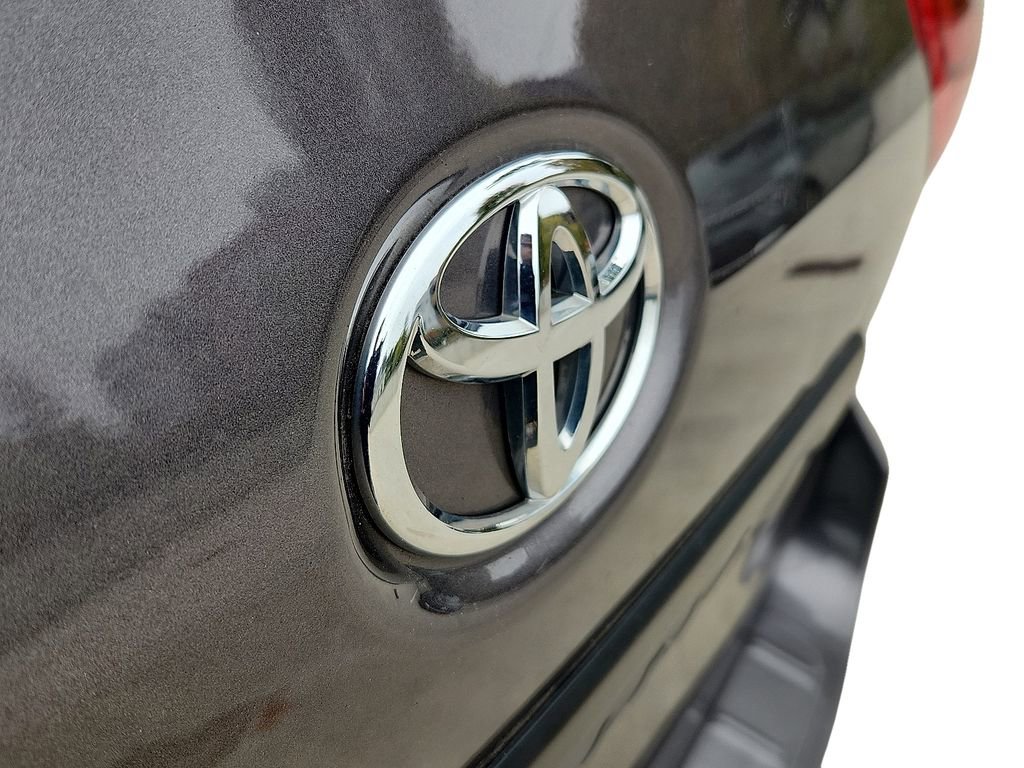 Used 2020 Toyota Sienna L image 30