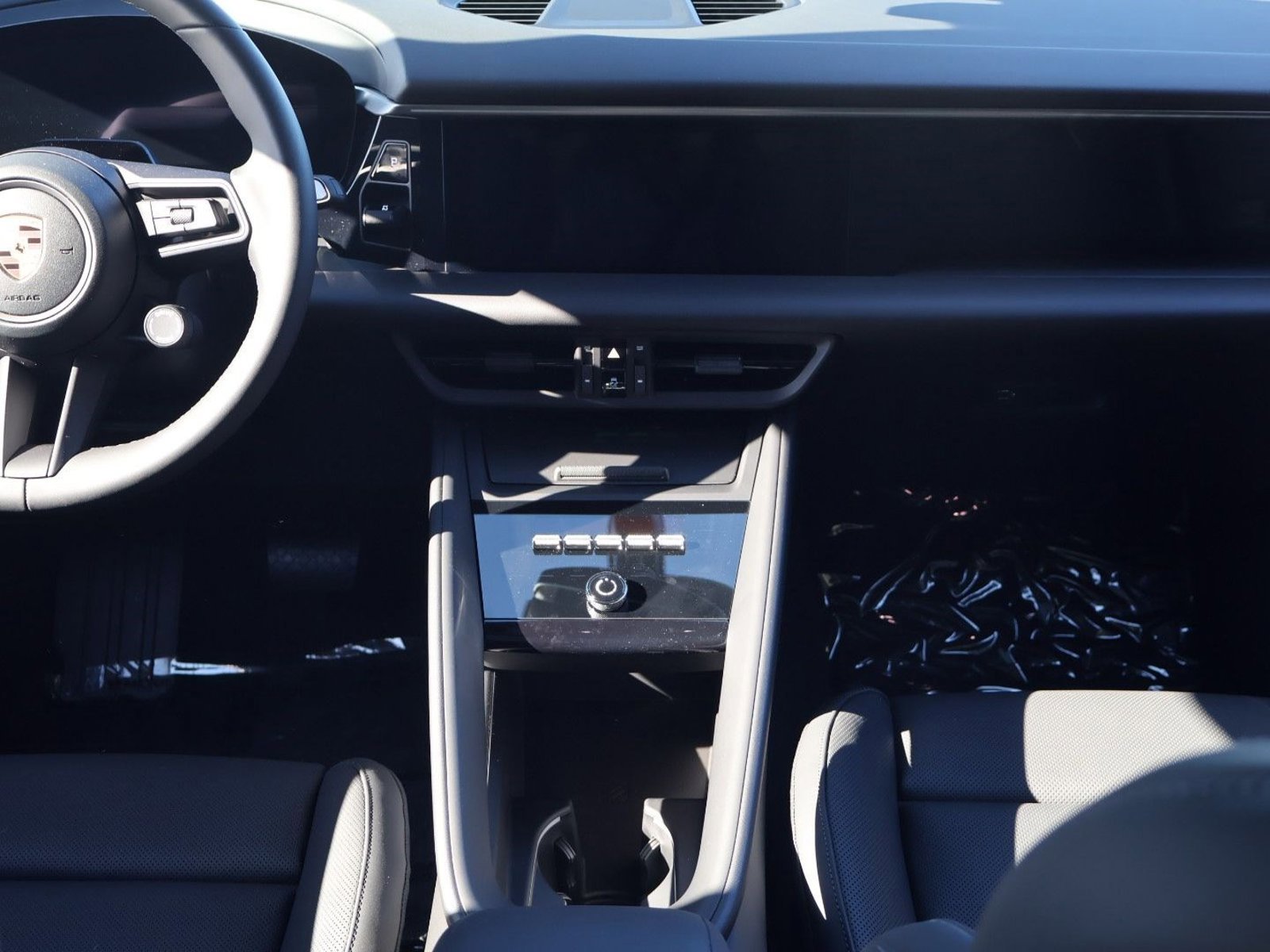 New 2026 Porsche Macan Electric image 20