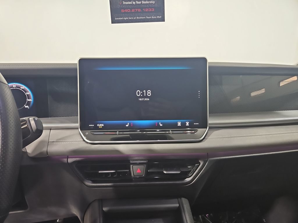 Used 2025 Volkswagen Tiguan SE R-Line AWD/4WD image 21