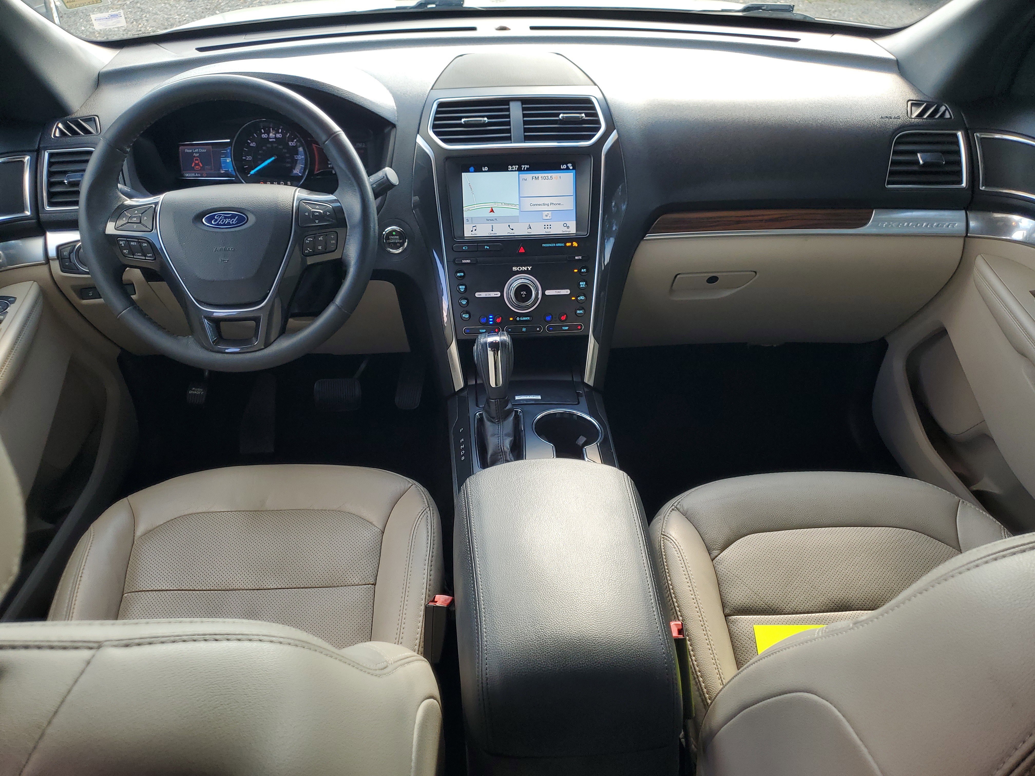 Used 2019 Ford Explorer Limited w/ Class III Trailer Tow Package image 16