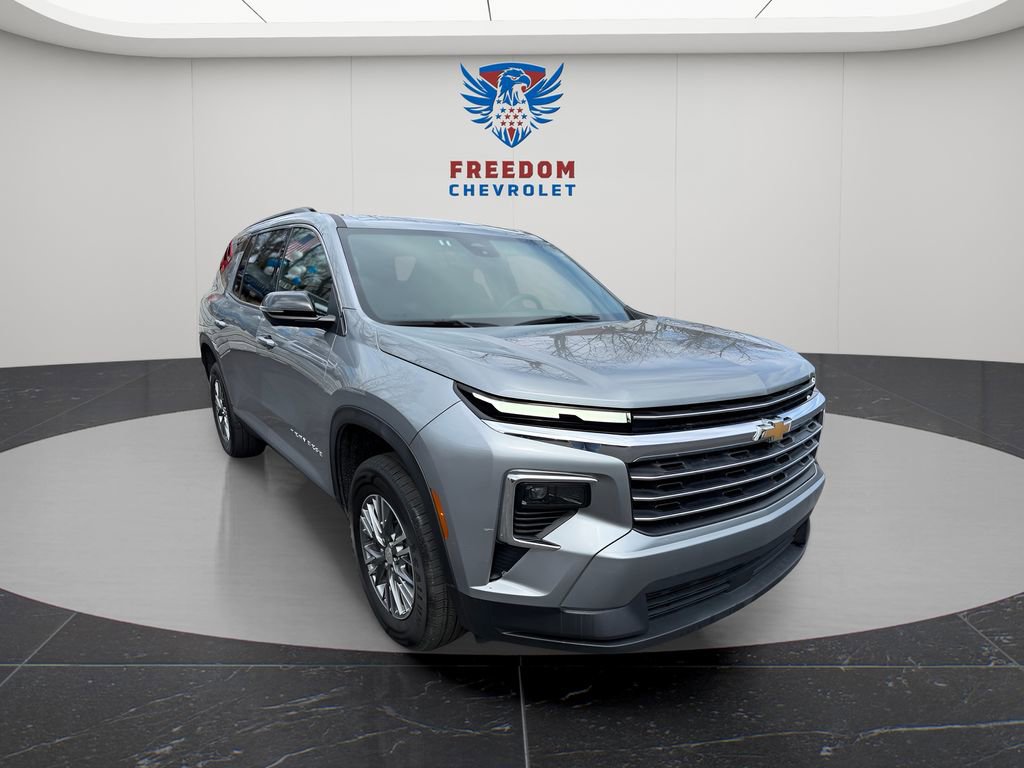 Used 2024 Chevrolet Traverse LT AWD/4WD image 8