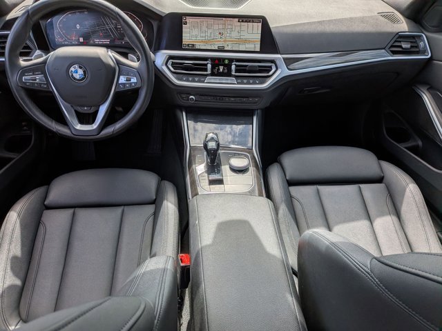 Used 2020 BMW 330i xDrive Sedan w/ Driving Assistance Package image 17