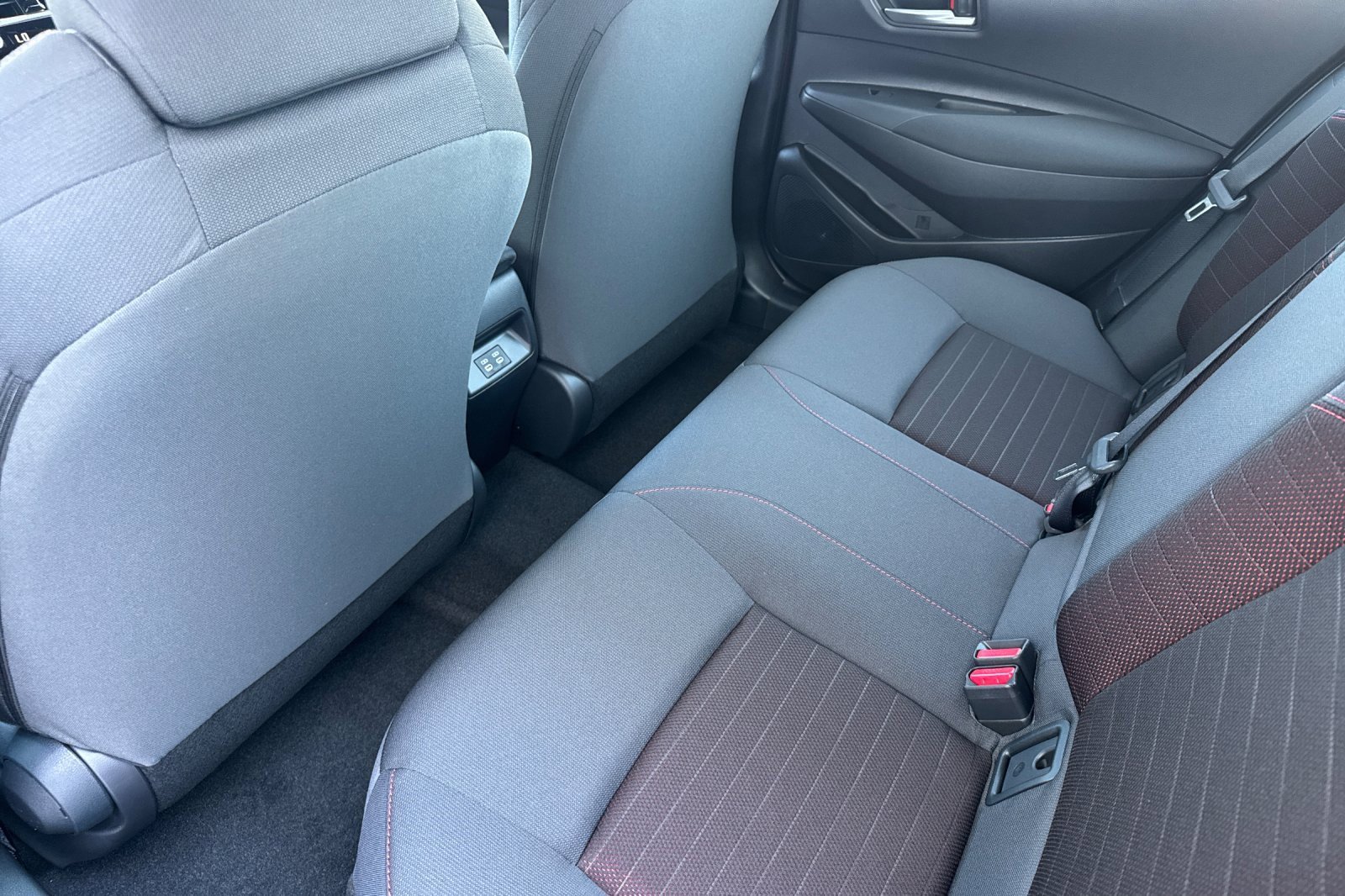 New 2026 Toyota Corolla SE image 5