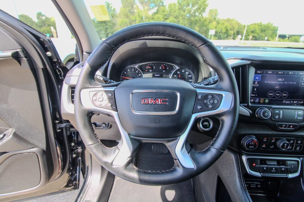 Used 2023 GMC Terrain SLT image 19