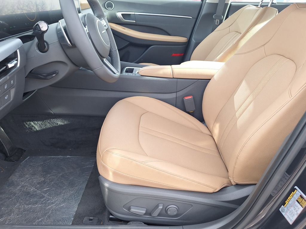 Used 2024 Hyundai Sonata Limited image 11