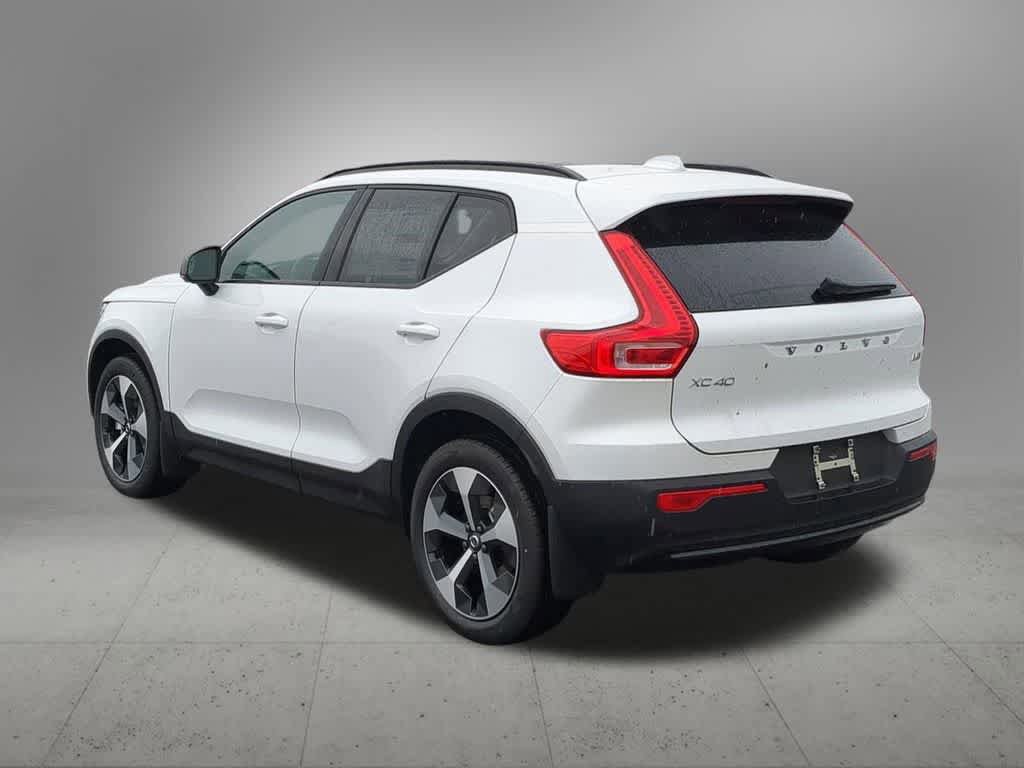 New 2026 Volvo XC40 B5 Core w/ Protection Package Premier AWD/4WD image 4