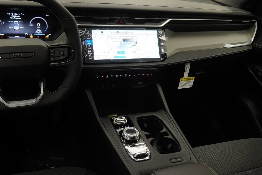 New 2026 Jeep Cherokee Laredo image 19