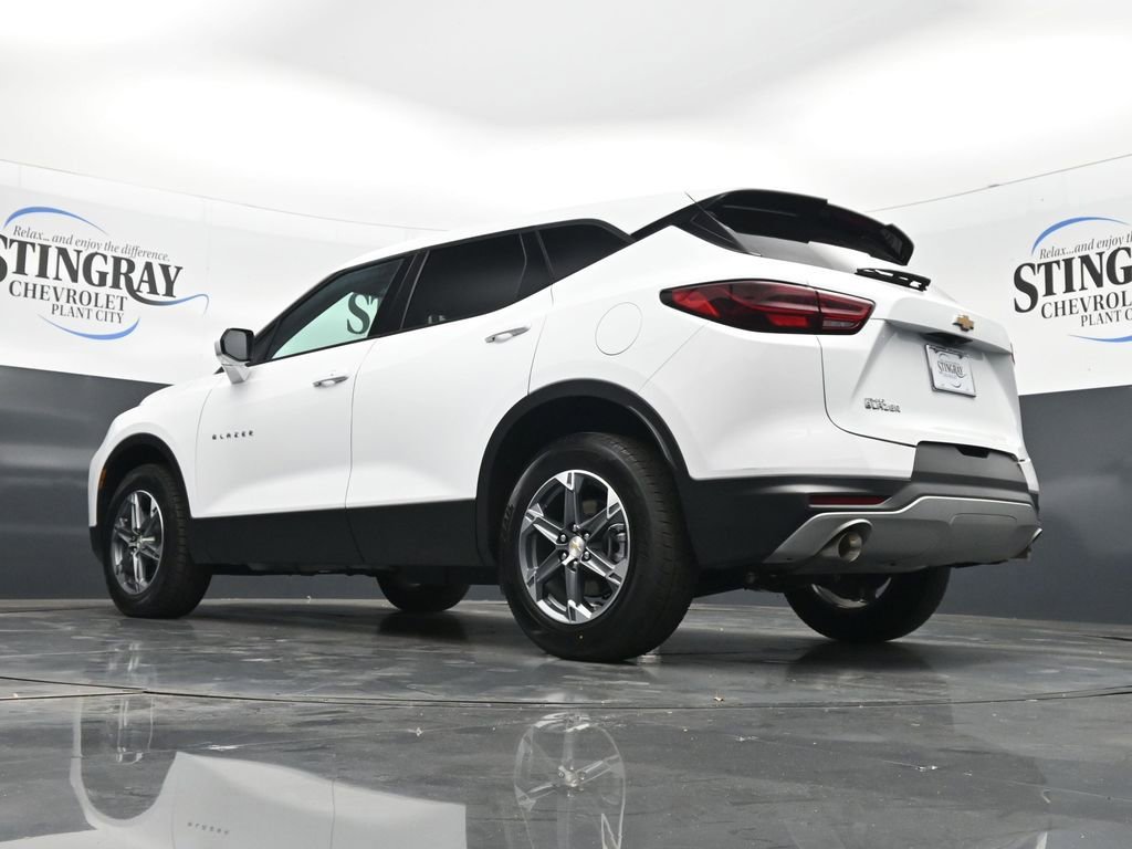 Used 2025 Chevrolet Blazer LT FWD image 30