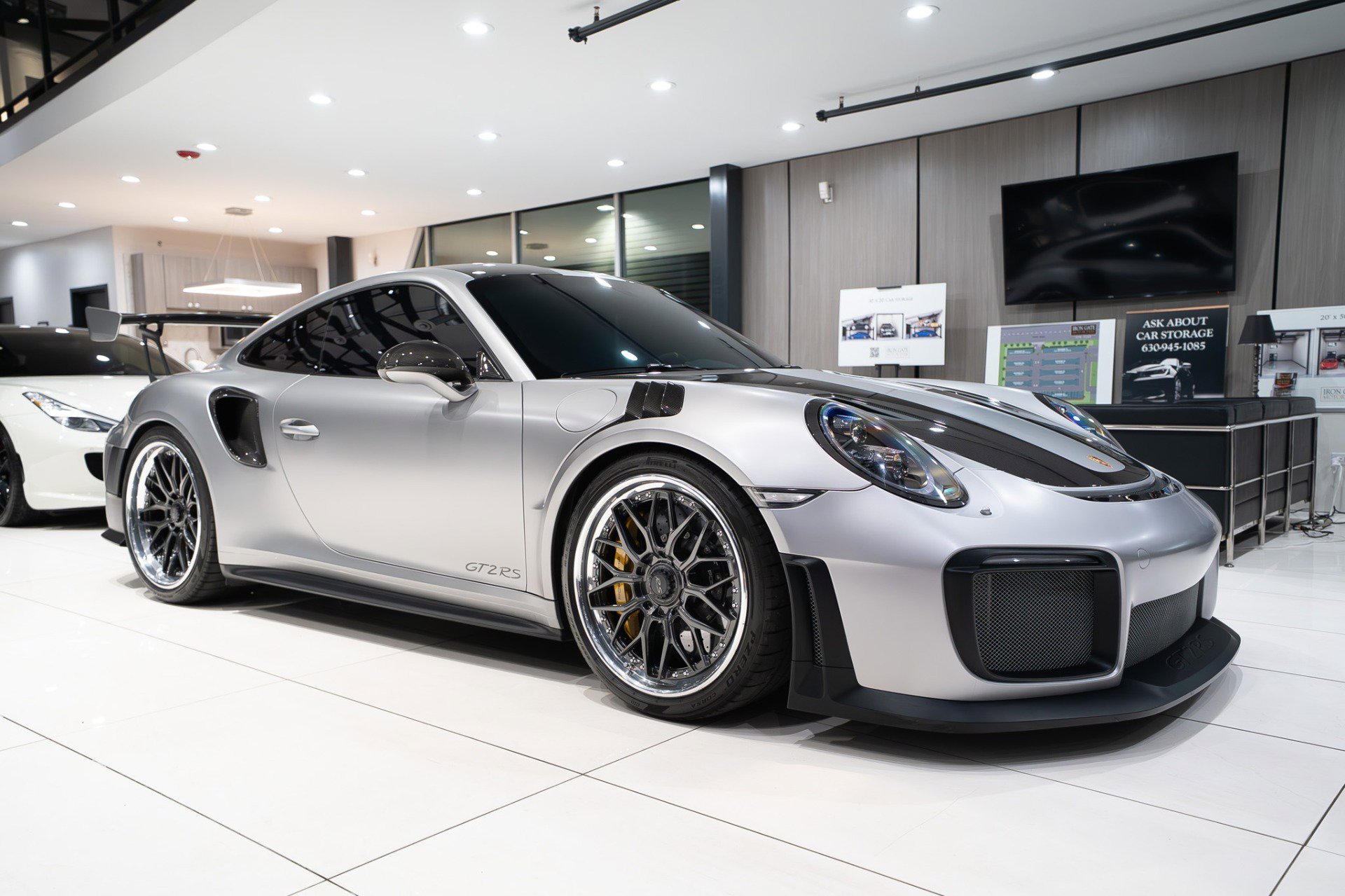 Used 2018 Porsche 911 GT2 RS image 37