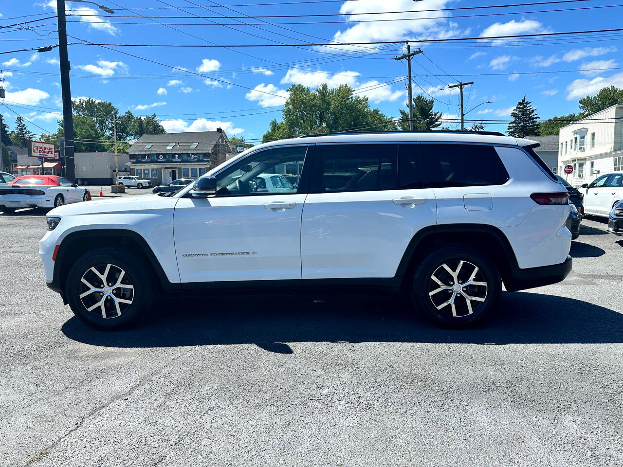 Used 2023 Jeep Grand Cherokee L Limited image 4
