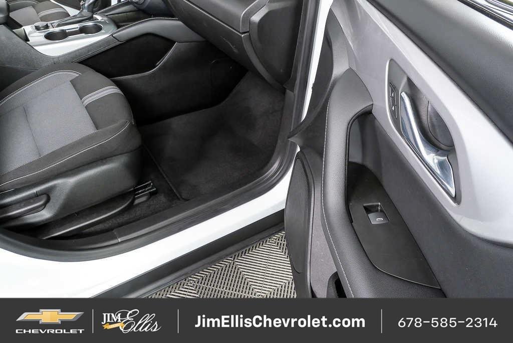 Certified 2025 Chevrolet Blazer LT FWD image 22