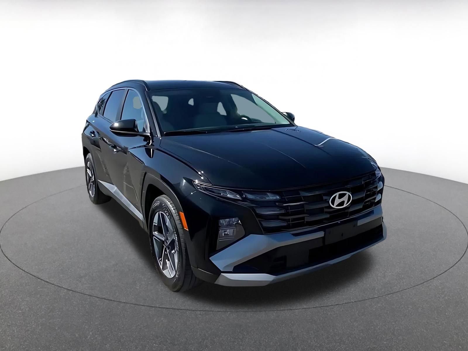 Used 2025 Hyundai Tucson SEL FWD image 3