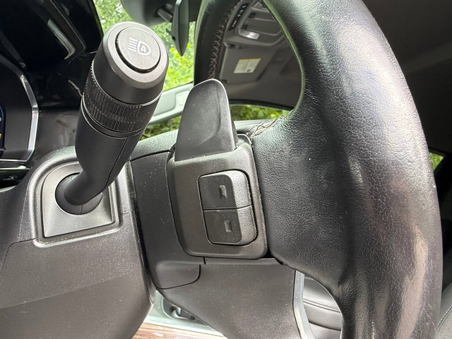 Used 2022 Chevrolet Silverado 1500 LT AWD/4WD image 14
