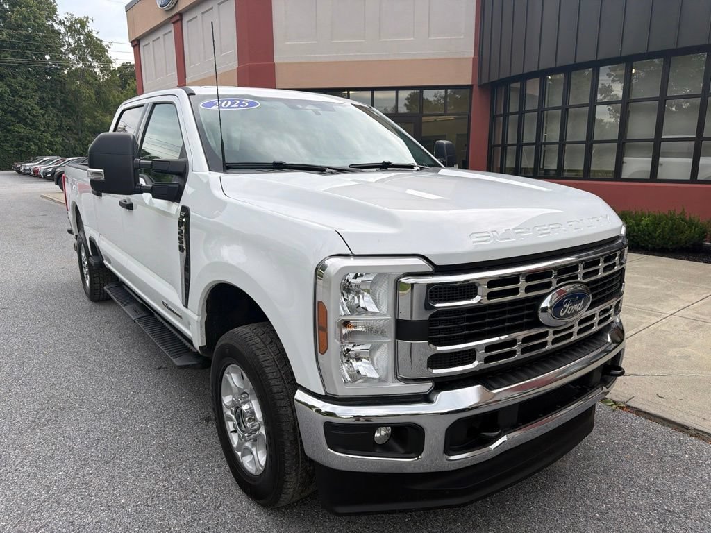 Used 2025 Ford F250 XLT AWD/4WD image 9