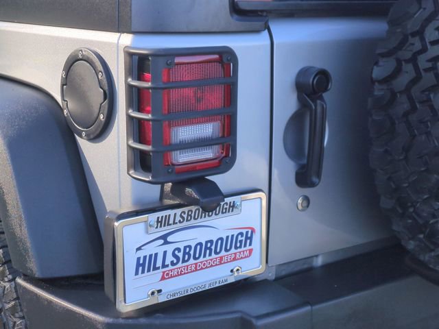 Used 2015 Jeep Wrangler Unlimited Rubicon w/ Dual Top Group image 22