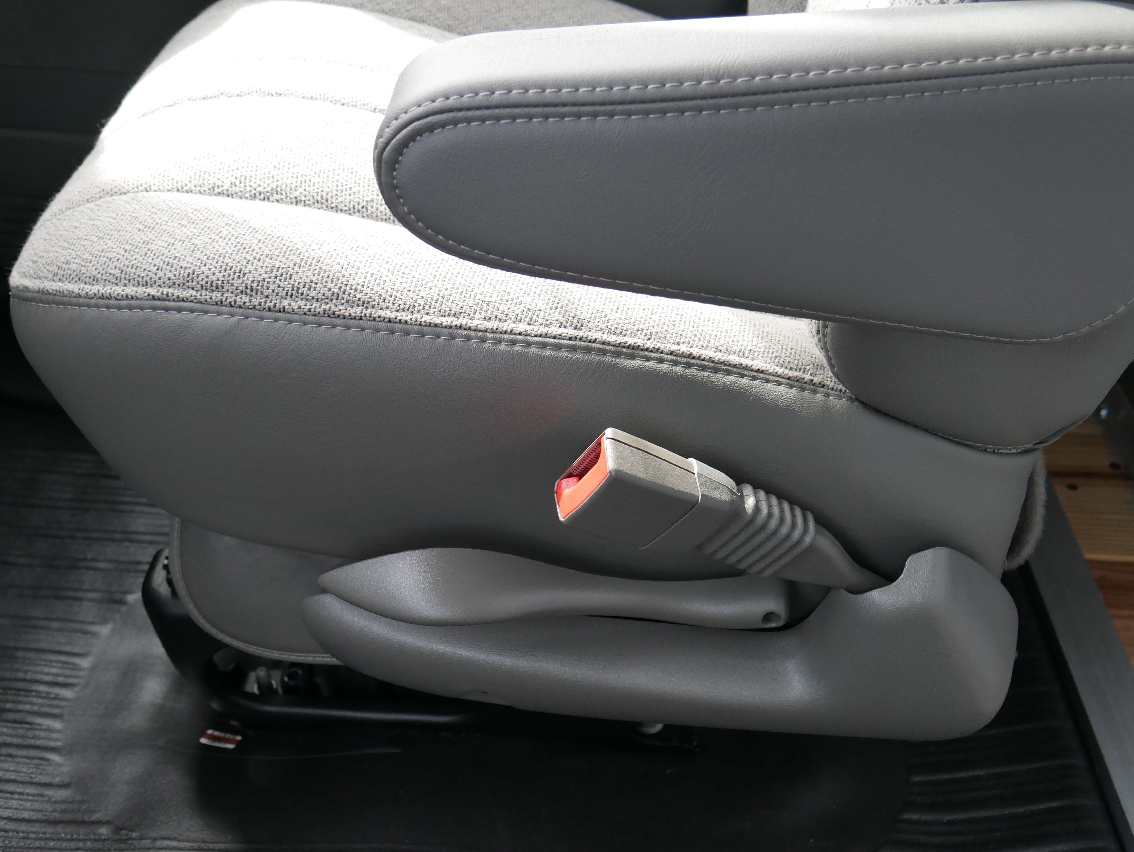 New 2025 Chevrolet Express 3500 w/ Power Convenience Package image 26