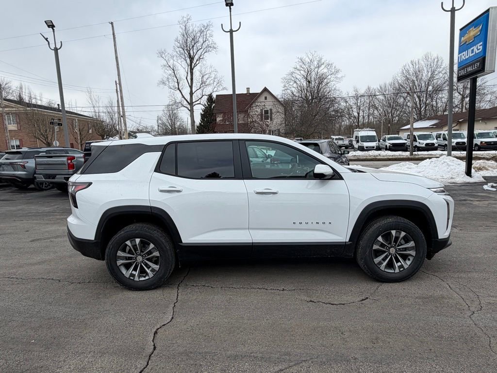 New 2026 Chevrolet Equinox LT w/ Convenience Package II image 3