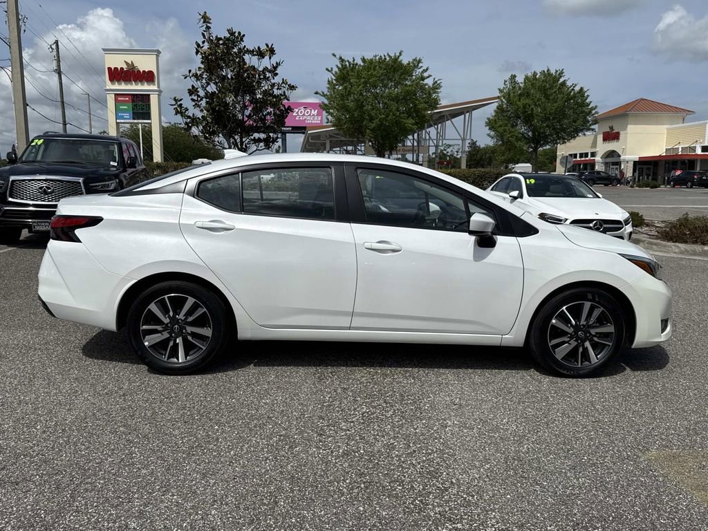 Used 2025 Nissan Versa SV FWD image 2