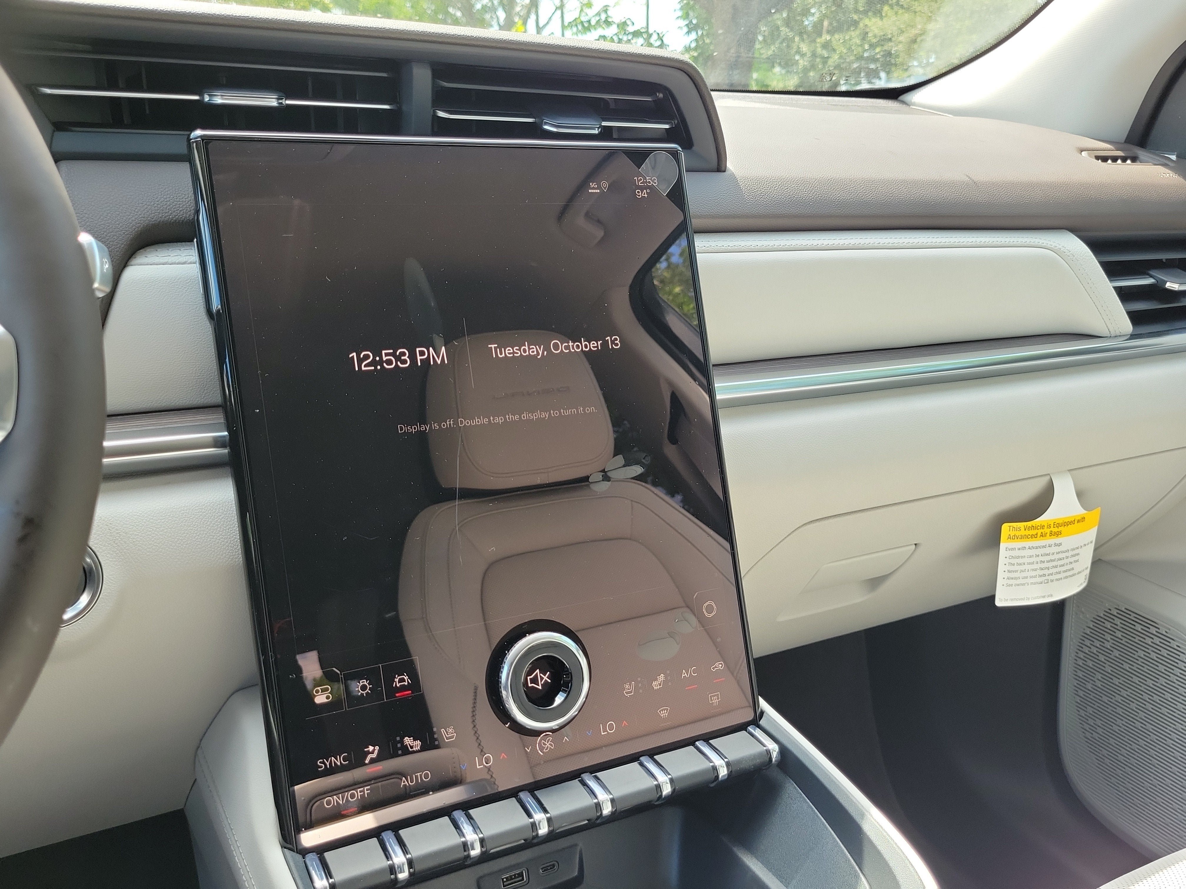 New 2027 GMC Terrain Denali w/ LPO, Floor Liner Package AWD/4WD image 11