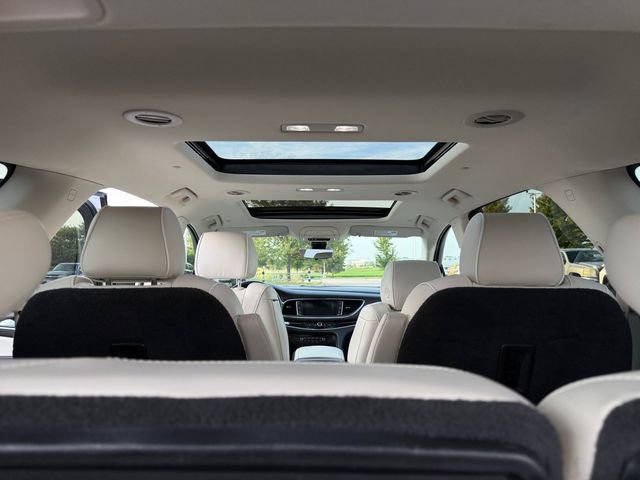 Used 2023 Buick Enclave Avenir w/ Avenir Technology Package AWD/4WD image 20