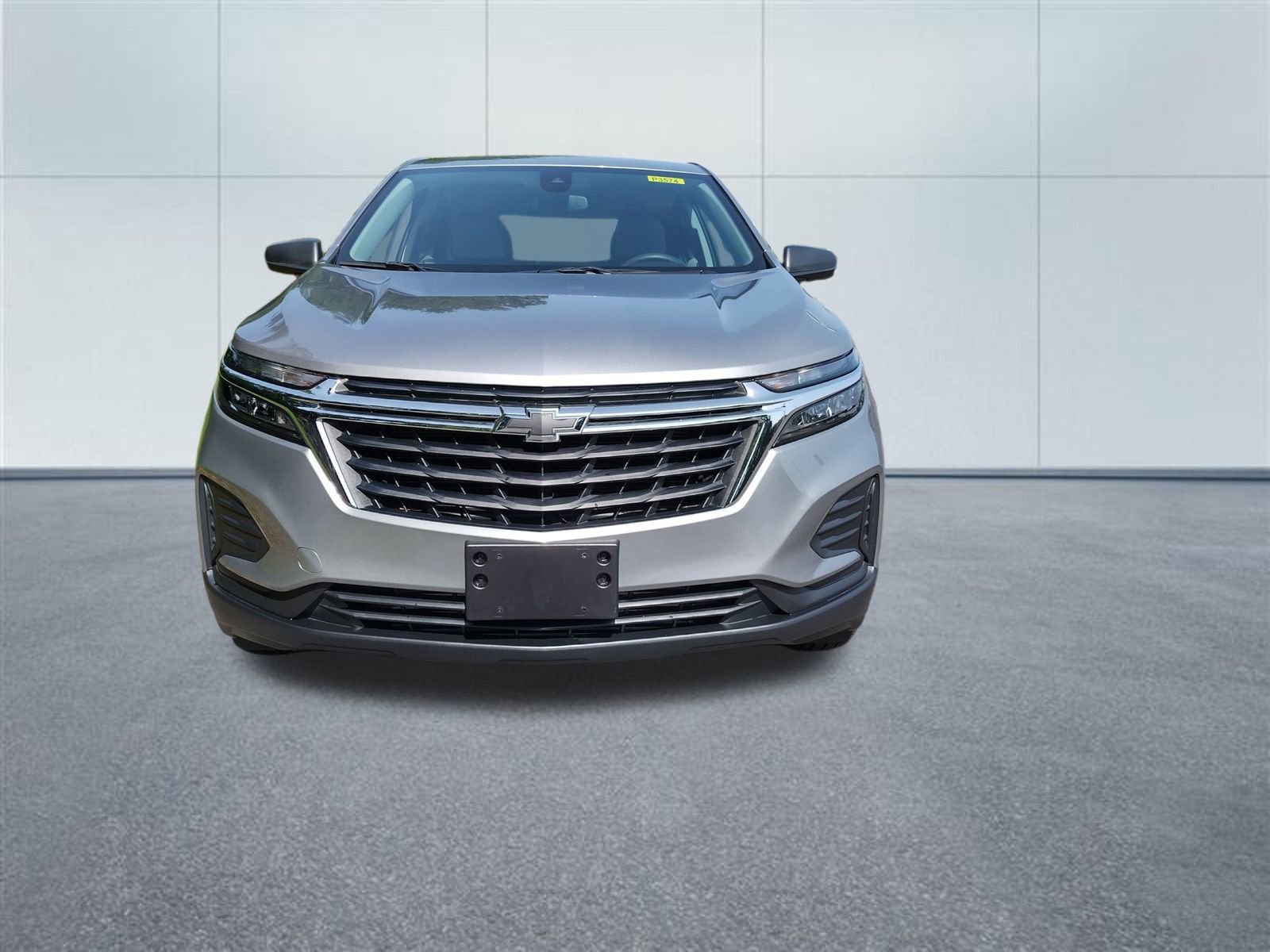 Used 2024 Chevrolet Equinox LS w/ Driver Confidence II Package image 5