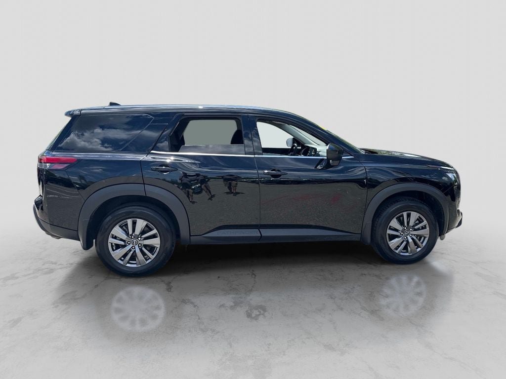 Used 2025 Nissan Pathfinder S AWD/4WD image 8