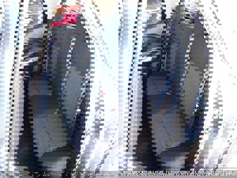 Used 2015 Nissan Juke S image 21