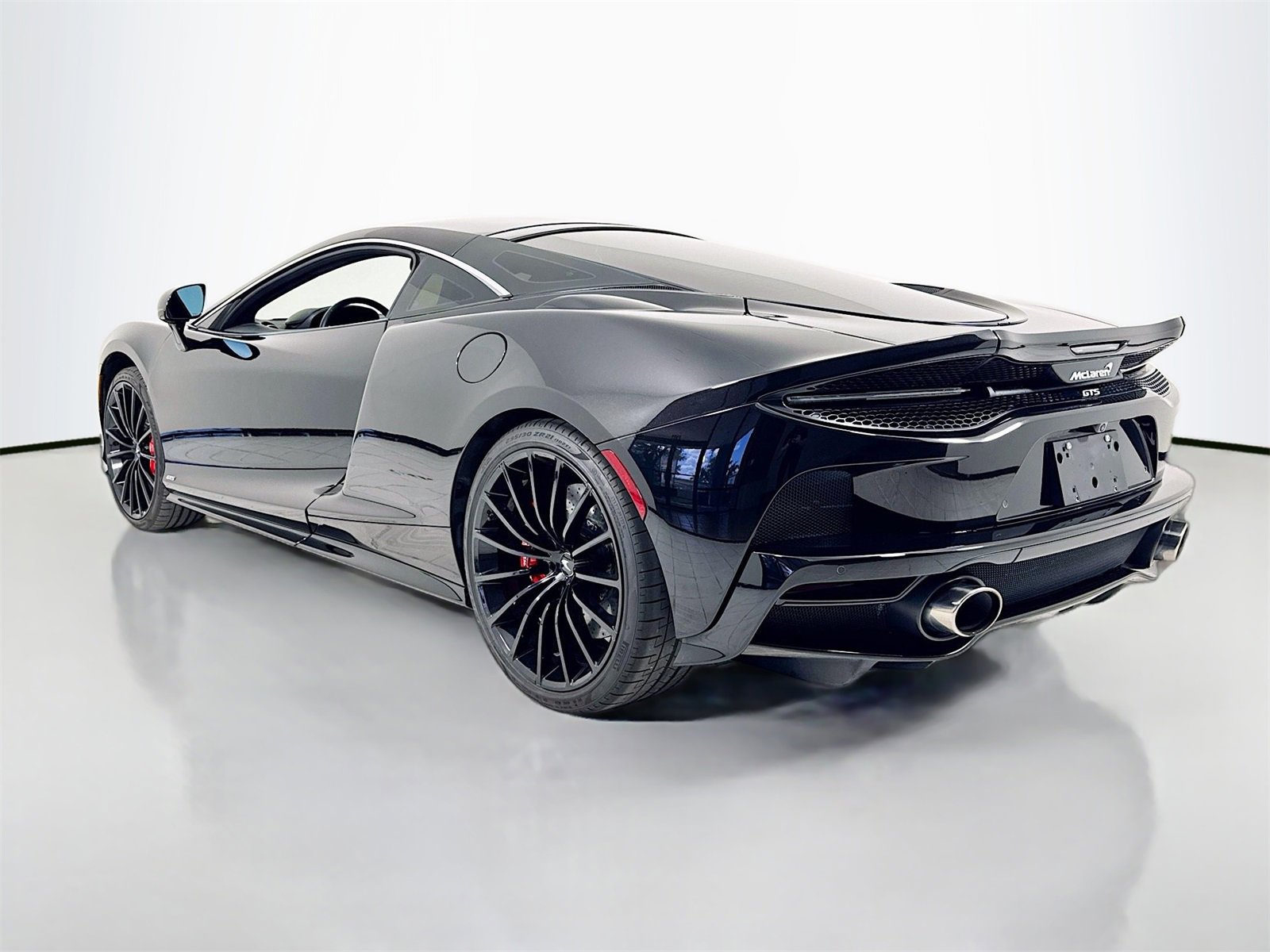 Used 2025 McLaren GTS image 5