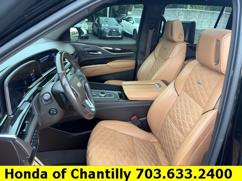 Used 2021 Cadillac Escalade ESV Sport AWD/4WD image 27