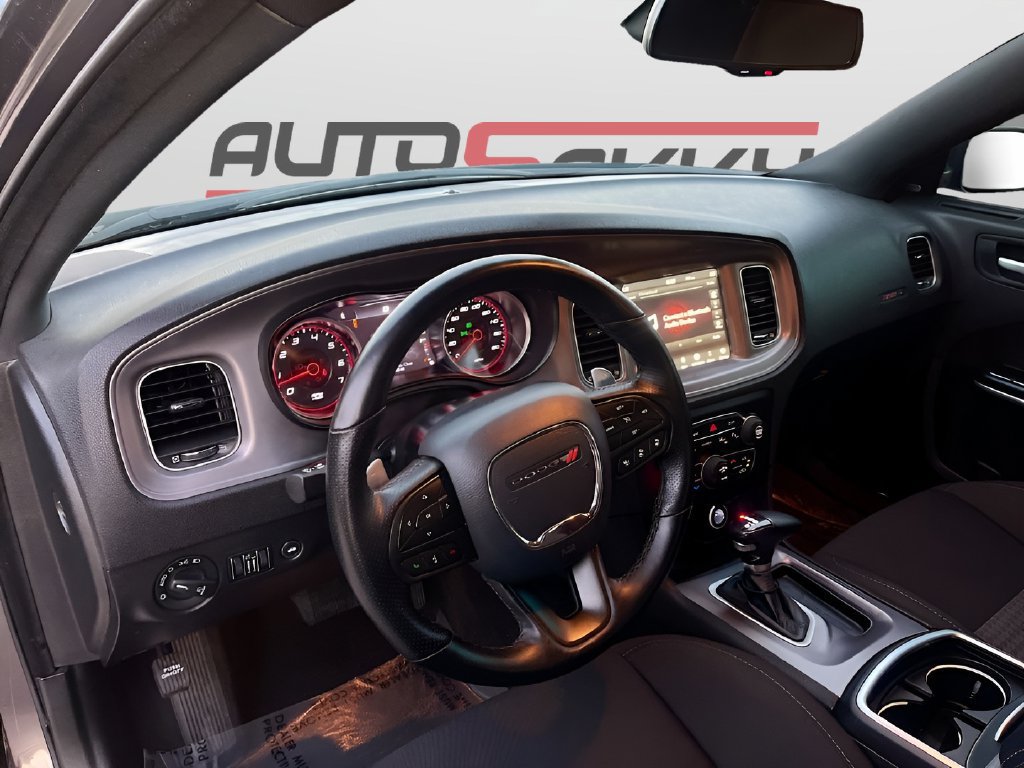 Used 2023 Dodge Charger Scat Pack w/ Navigation & Travel Group RWD image 9