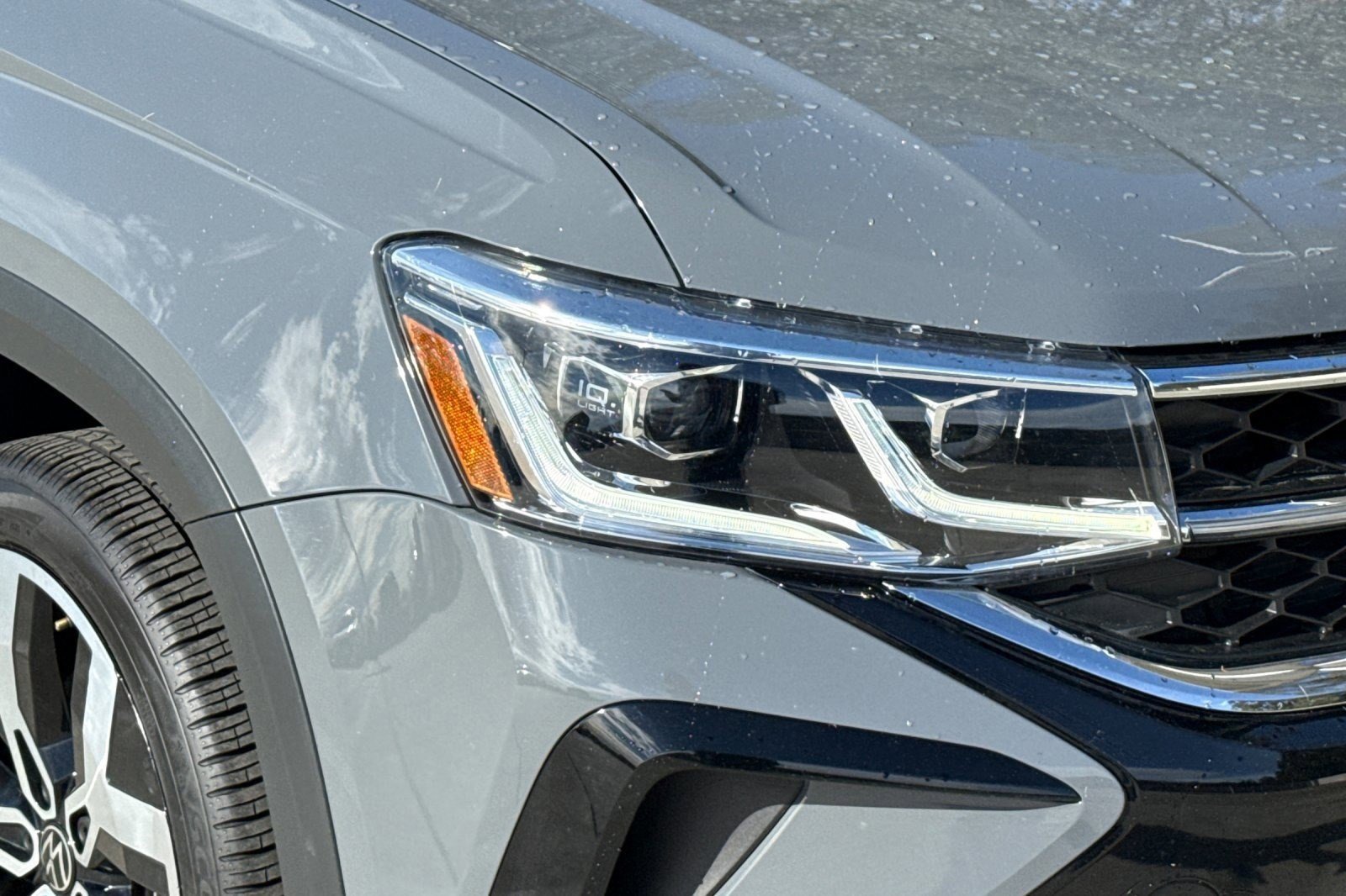 Used 2022 Volkswagen Taos SEL image 10