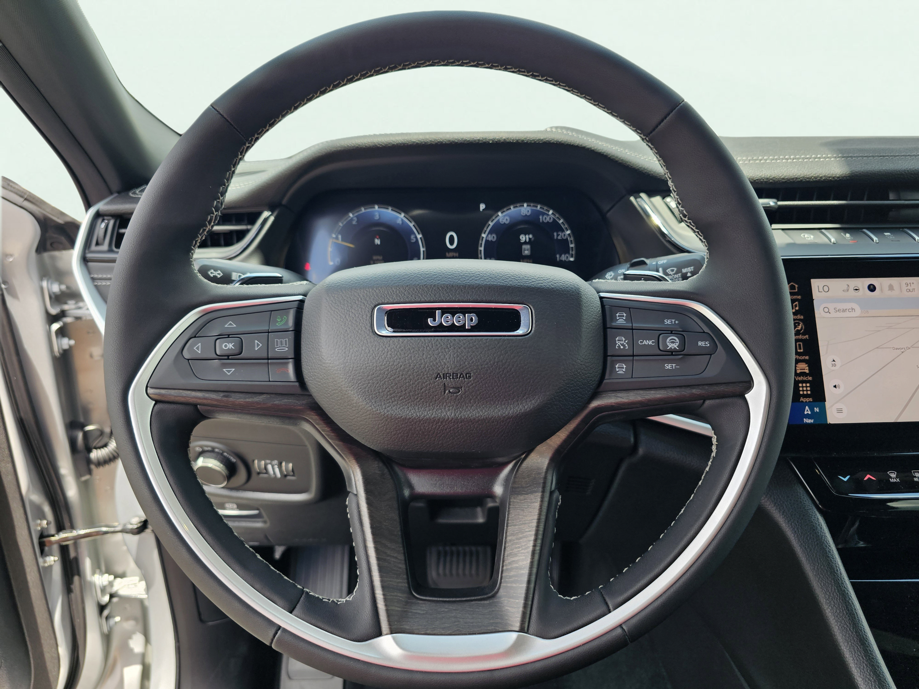 New 2026 Jeep Grand Cherokee Altitude RWD image 19