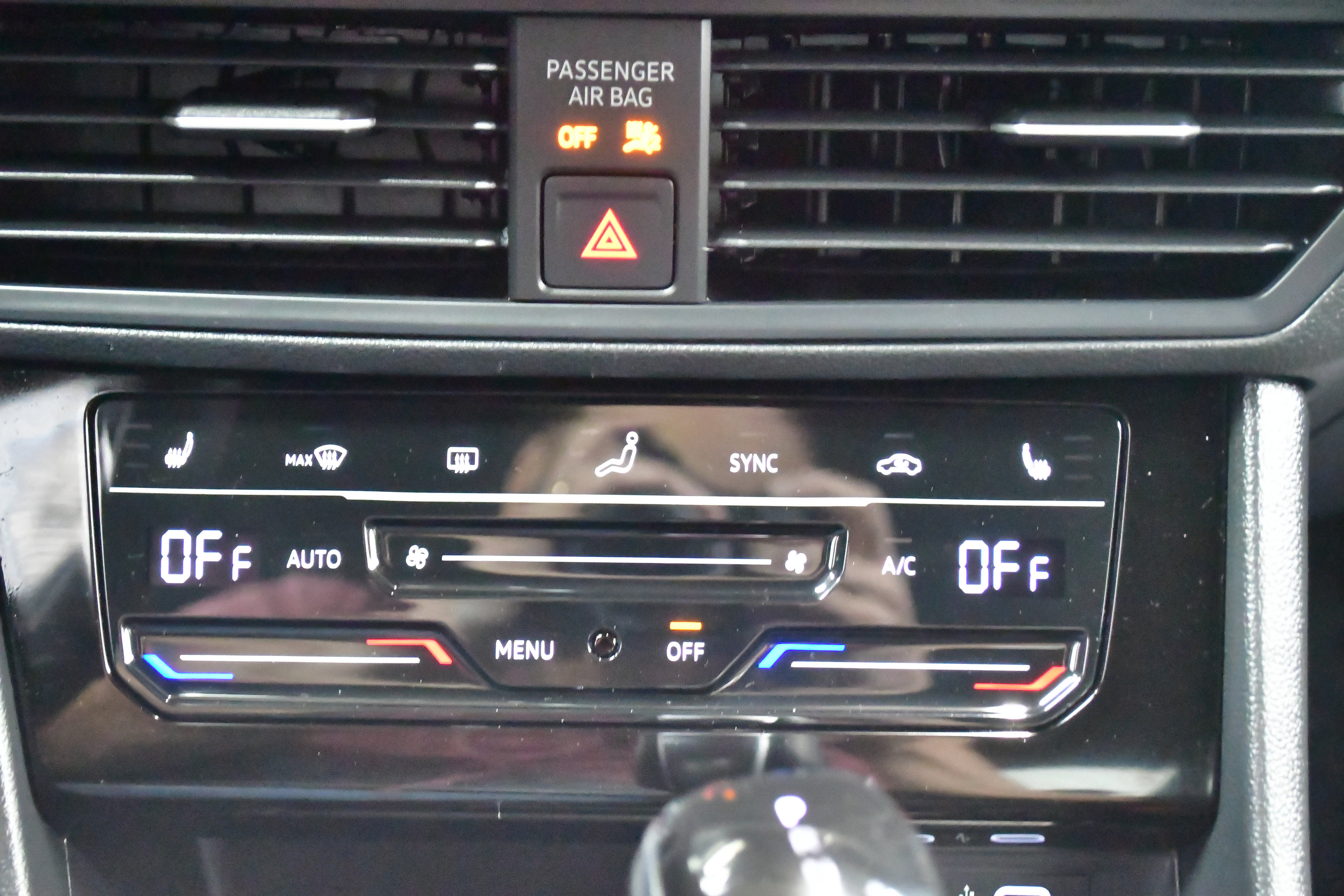 Used 2025 Volkswagen Jetta Sport FWD image 28