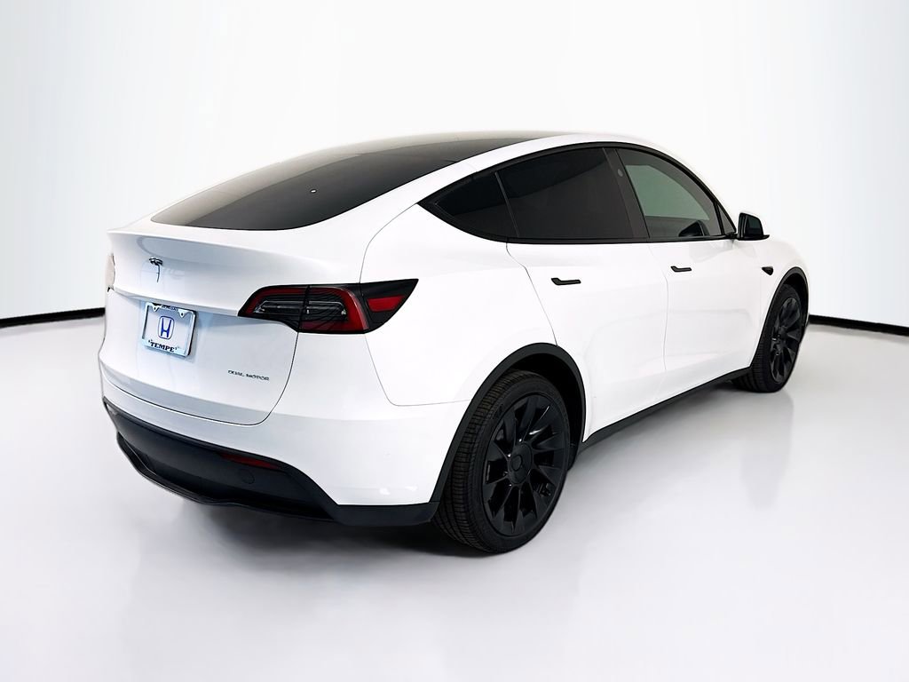 Used 2024 Tesla Model Y Long Range image 5