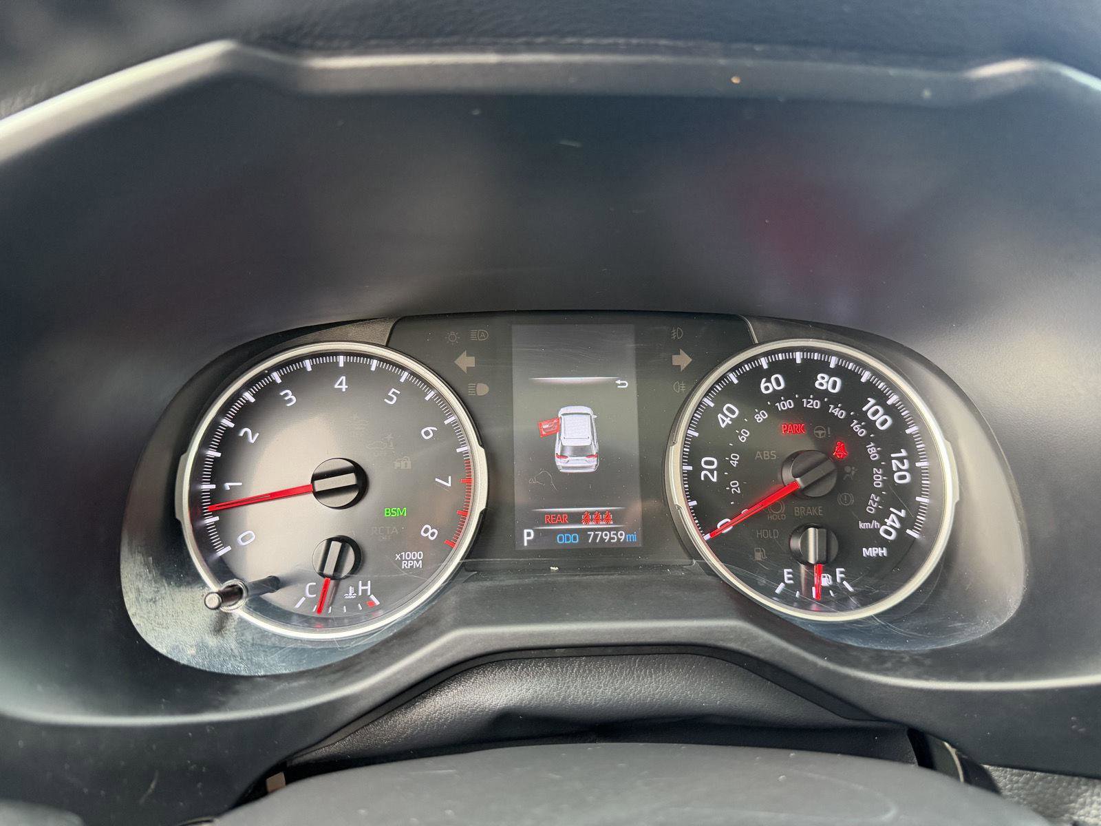 Used 2021 Toyota RAV4 XLE Premium image 20