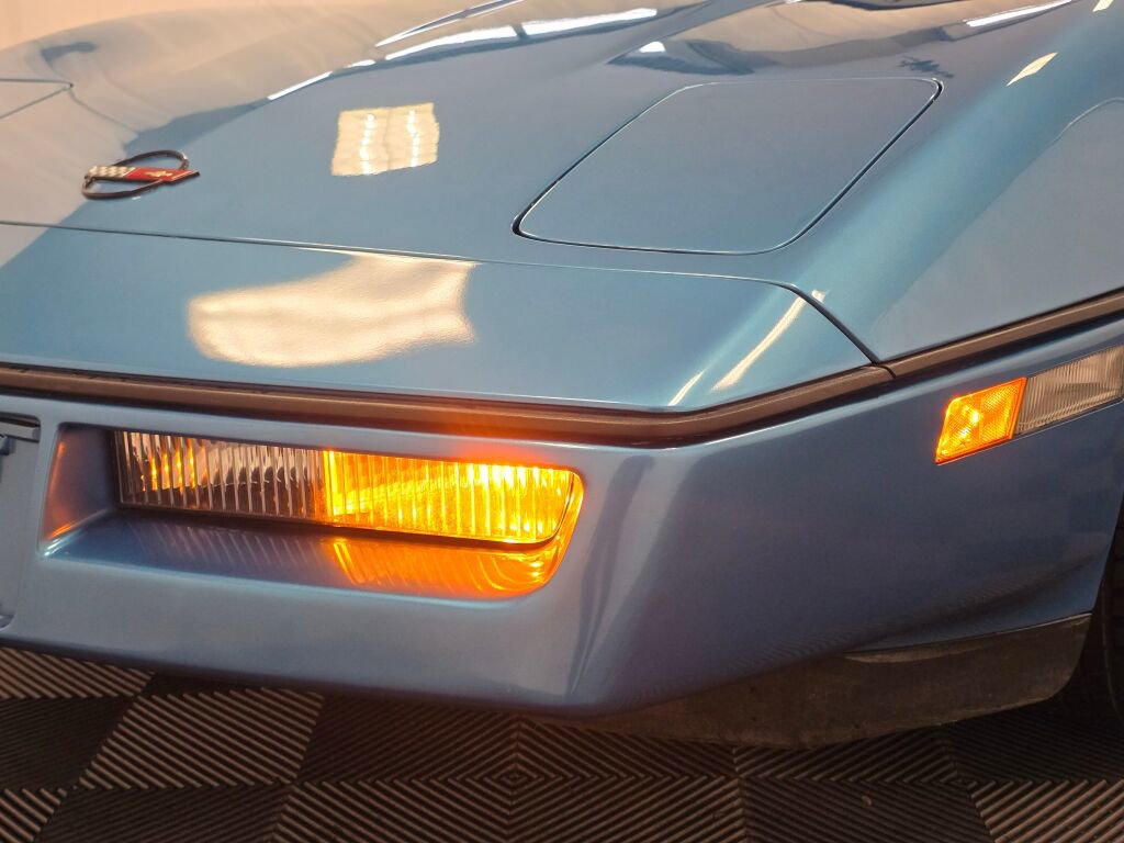Used 1988 Chevrolet Corvette Convertible image 96