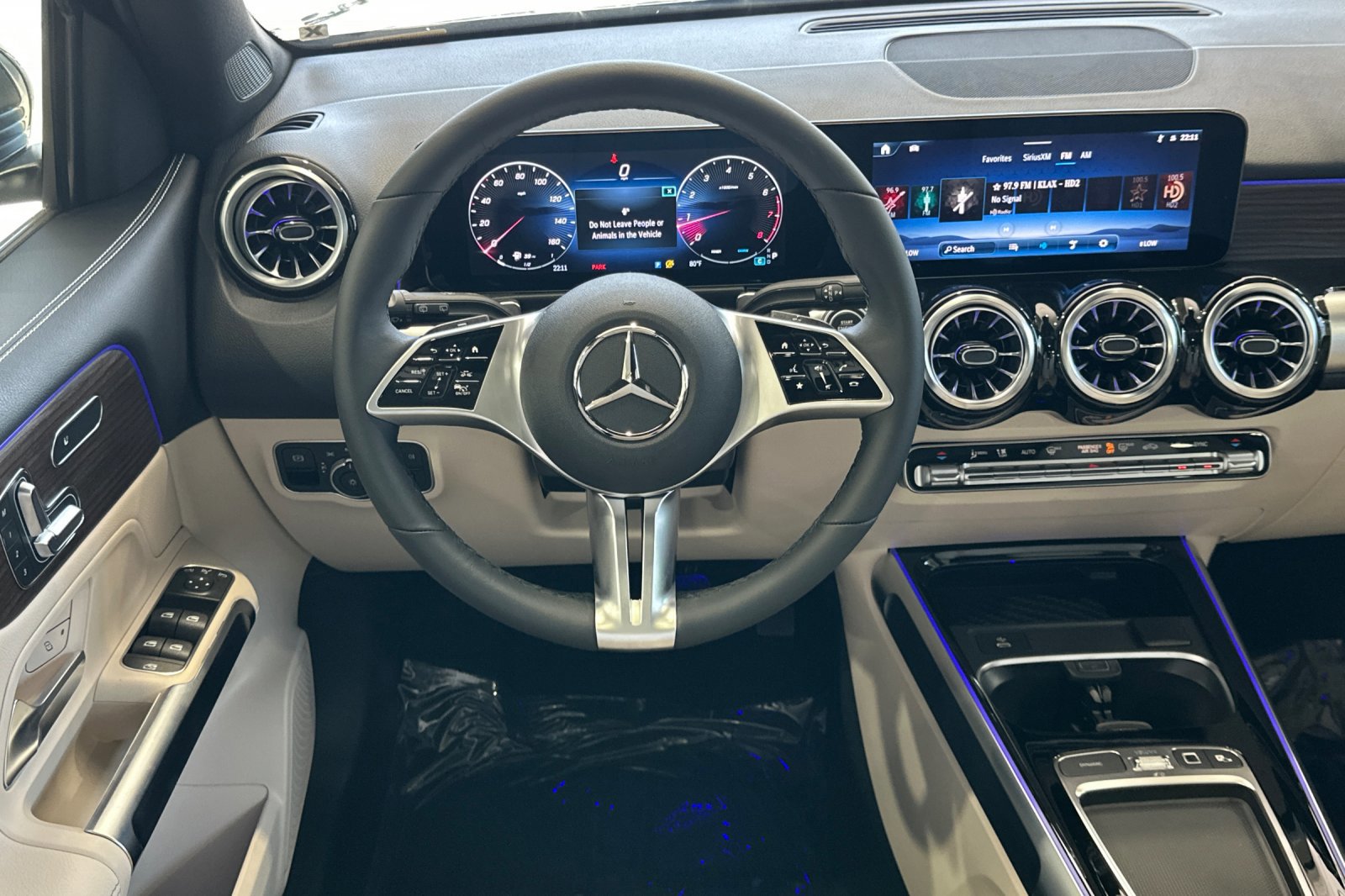 New 2025 Mercedes-Benz GLB 250 250 image 14