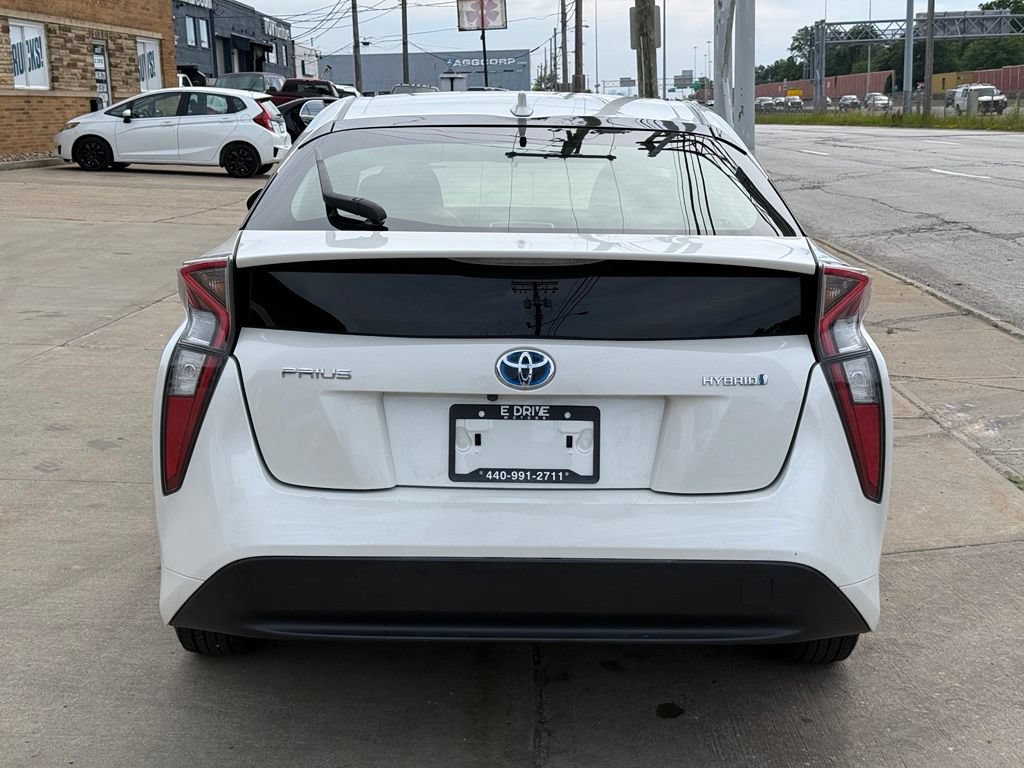 Used 2017 Toyota Prius Three w/ Advanced Technology Package FWD image 8