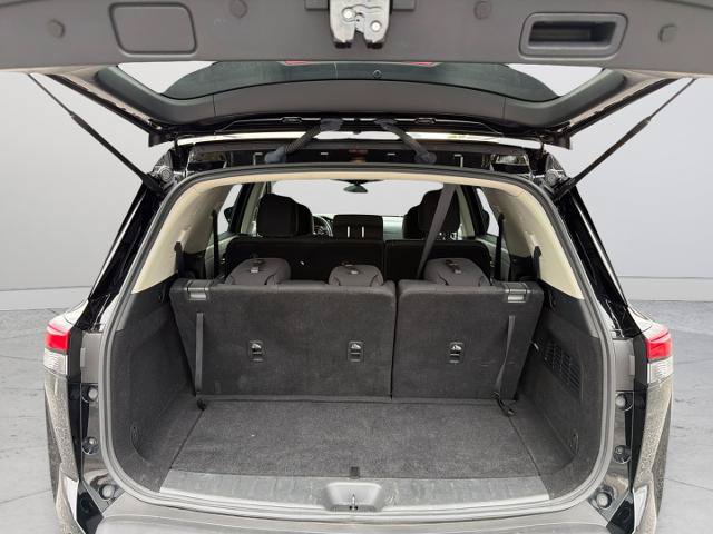 Certified 2024 Nissan Pathfinder SV FWD image 25