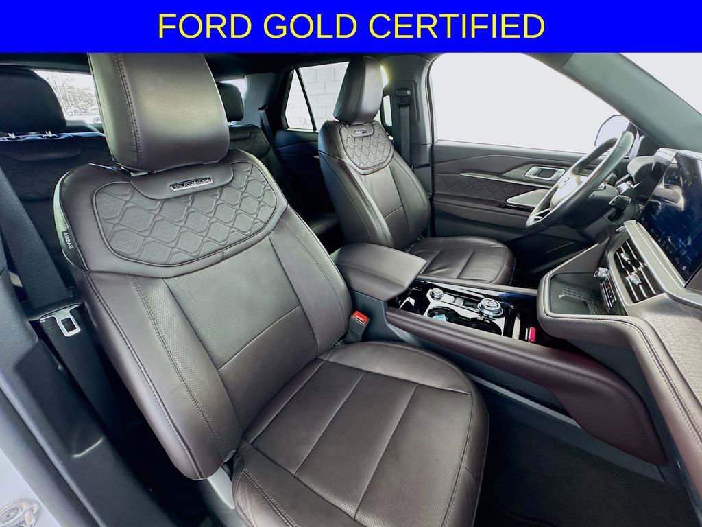 Used 2025 Ford Explorer Platinum w/ LUX Leather Package image 31