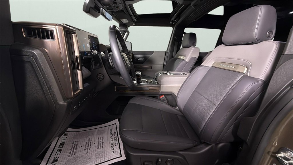 Certified 2025 GMC Hummer EV 2X w/ LPO, Cargo Utility Package image 17
