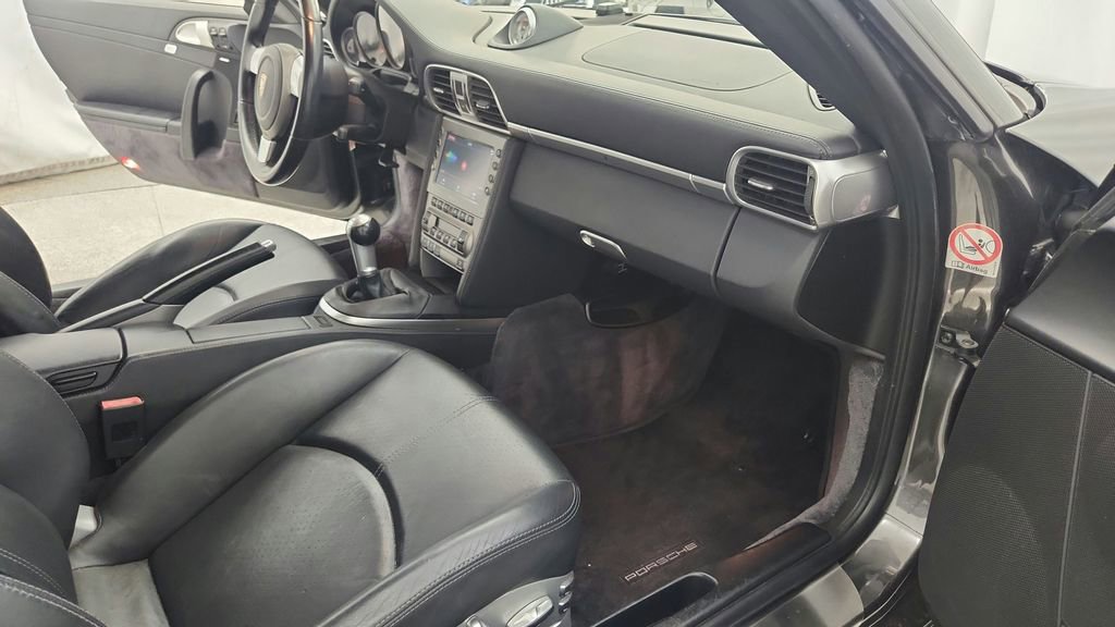 Used 2008 Porsche 911 Turbo image 27