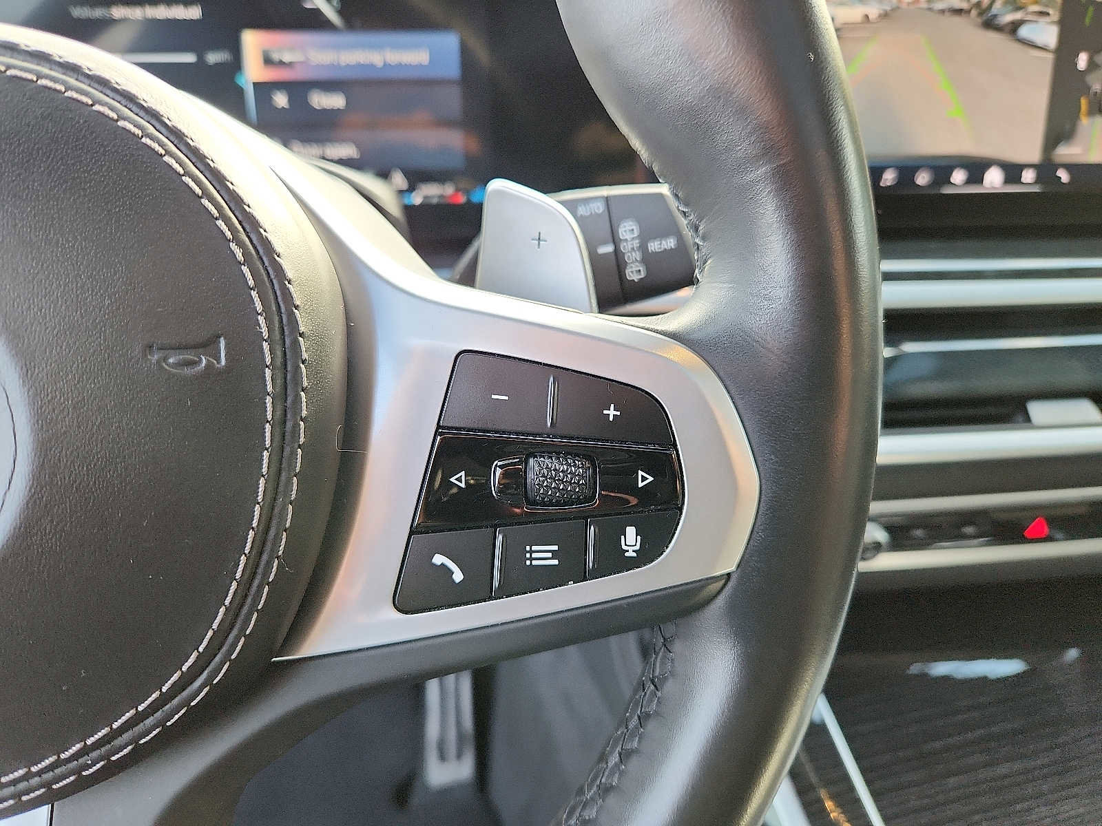 Certified 2024 BMW X7 xDrive40i w/ Executive Package image 21