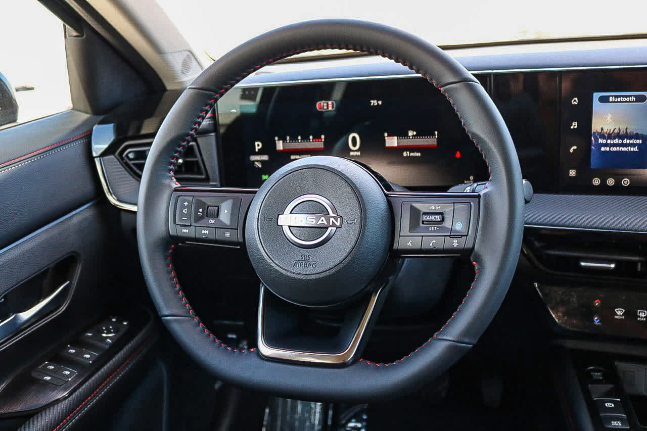 New 2026 Nissan Kicks SR FWD image 17