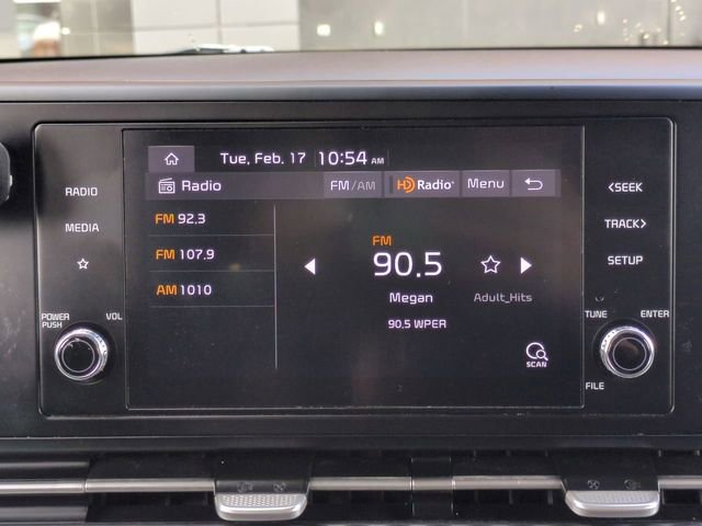 Used 2022 Kia Carnival LX image 17