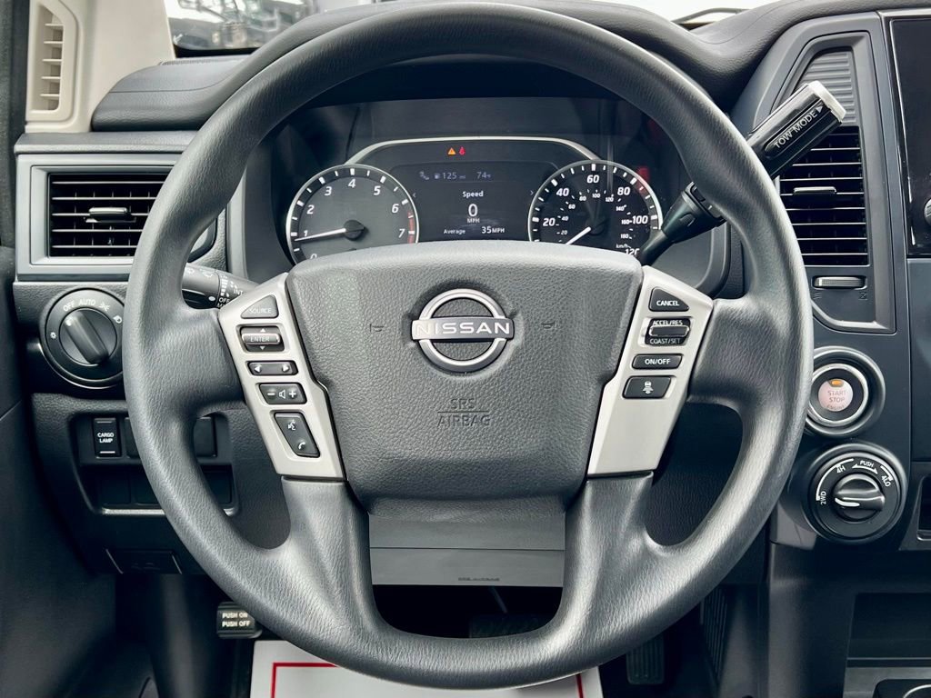 Used 2023 Nissan Titan SV image 21