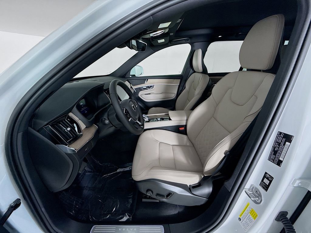 New 2026 Volvo XC90 B6 Plus w/ Protection Package Premier image 21