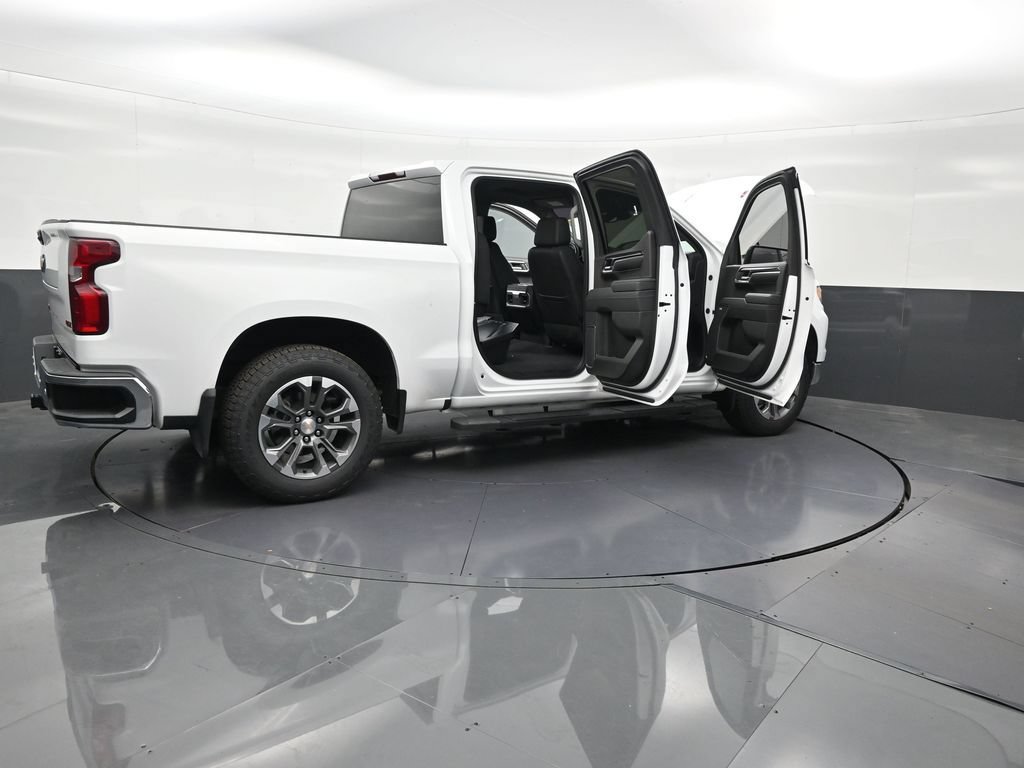 Used 2023 Chevrolet Silverado 1500 LTZ w/ Z71 Off-Road Package AWD/4WD image 32