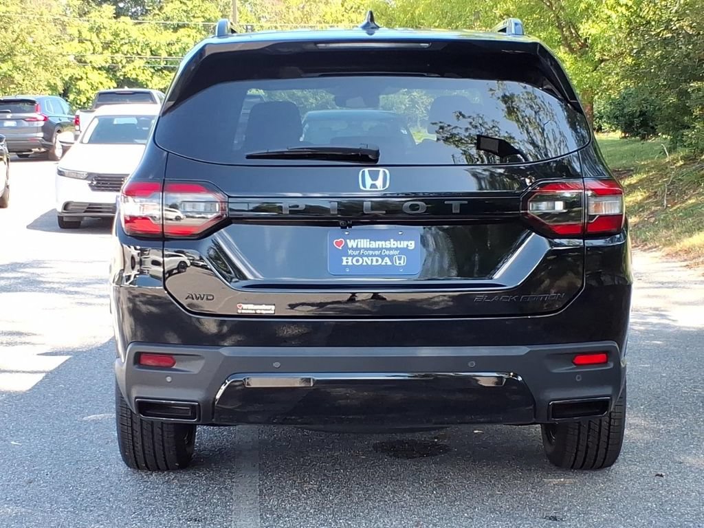 New 2026 Honda Pilot Black Edition image 6
