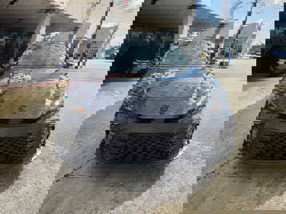 Used 2025 Toyota Camry SE image 9